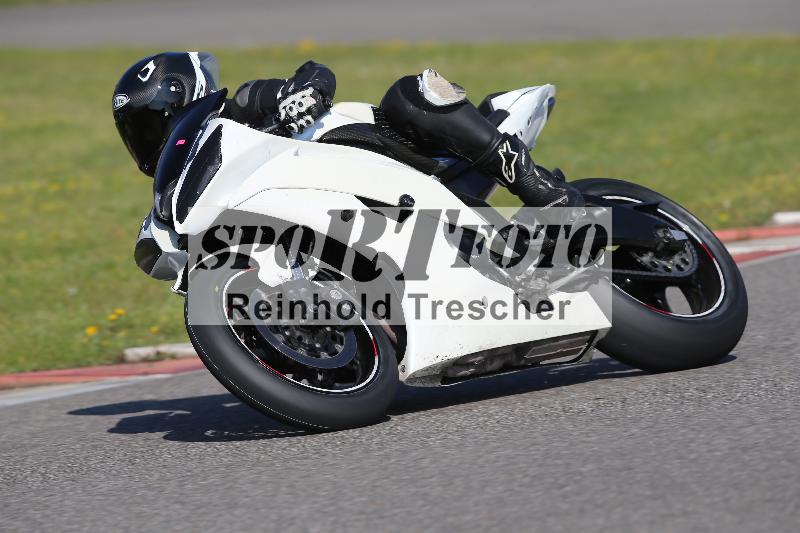 /Archiv-2023/10 21.04.2023 Discover the Bike ADR/Race 3 rot/48